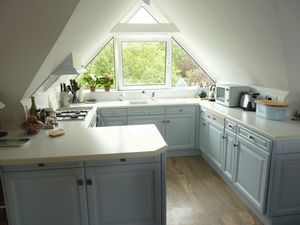 Photo 5- click for photo gallery